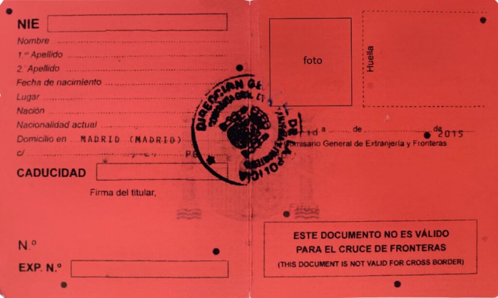 Requisitos para solicitar la tarjeta roja en España